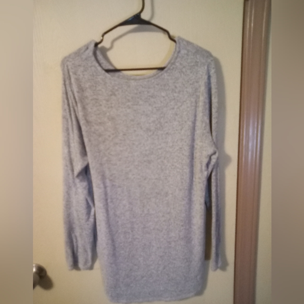 Grey long sleeve
